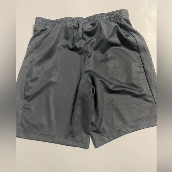 Nike Youth Medium Athletic Shorts - Picture 4 of 6